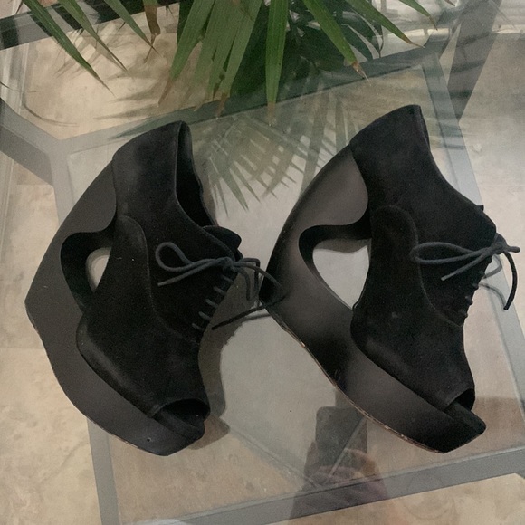 ALAIA PARIS Black Lace Up Wedge Sculptured Compensee Veau Shoes - Picture 4 of 14